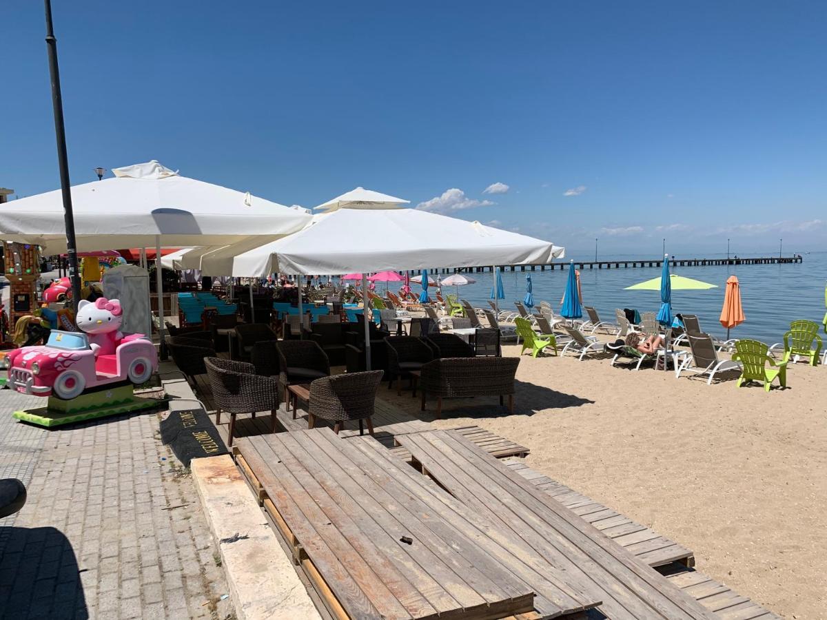 Apartment 30M From The Sea Thessaloniki Exterior photo